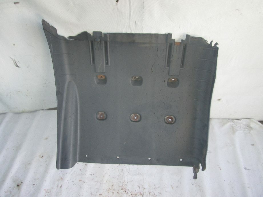 крыло заднее задняя часть левое б/у \ трещины,обломан край - 1